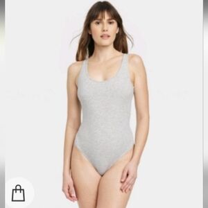 NWTs Auden Women's cotton stretch scoop neck tank bodysuit. Gray